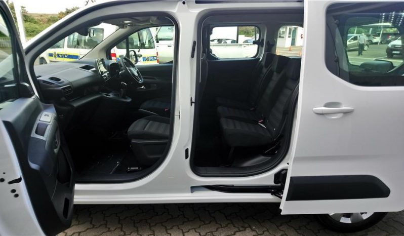 Opel Combo Life Enjoy 1.6TD M/T 2019 full