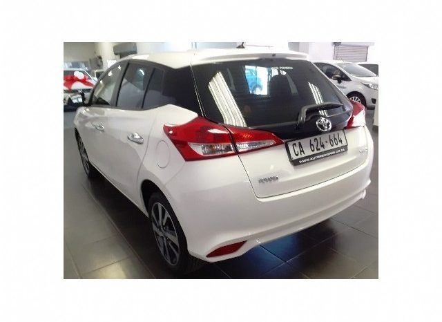 Toyota Yaris 1.5 XS 5 Door 2019 full