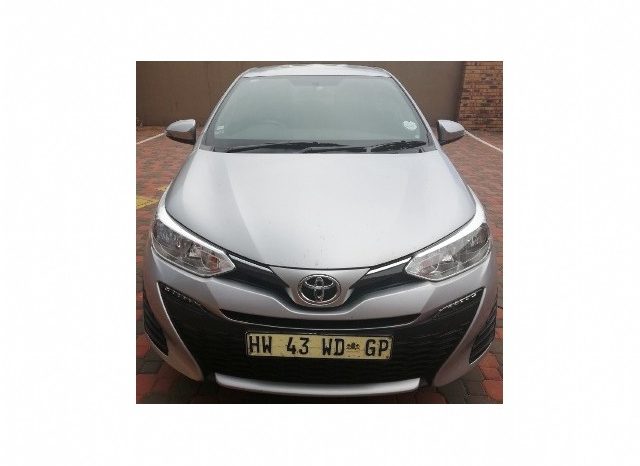 Toyota Yaris 1.5 XS 5 Door 2019 full