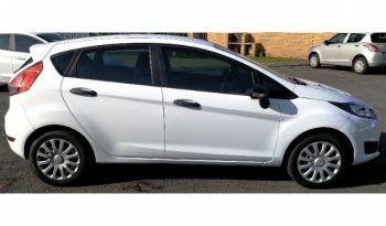 Ford Fiesta 1.4 Ambiente 5 Door 2017 full