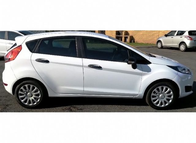 Ford Fiesta 1.4 Ambiente 5 Door 2017 full