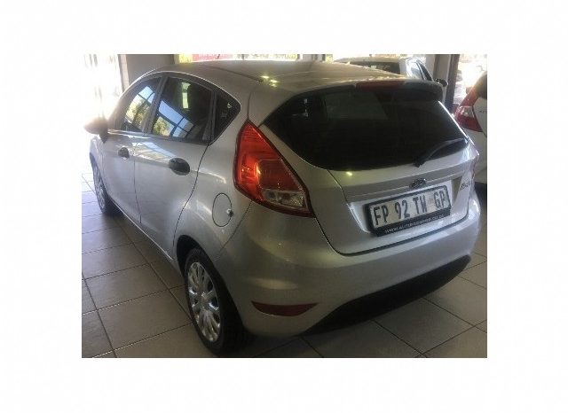 Ford Fiesta 1.4 Ambiente 5 Door 2017 full