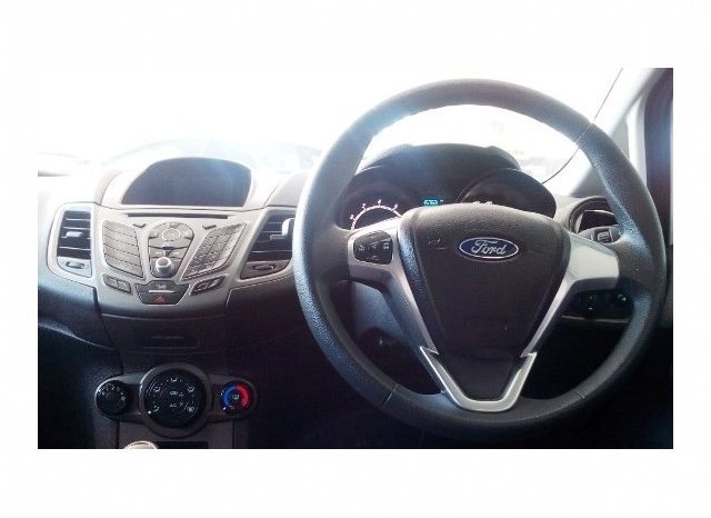 Ford Fiesta 1.4 Ambiente 5 Door 2017 full