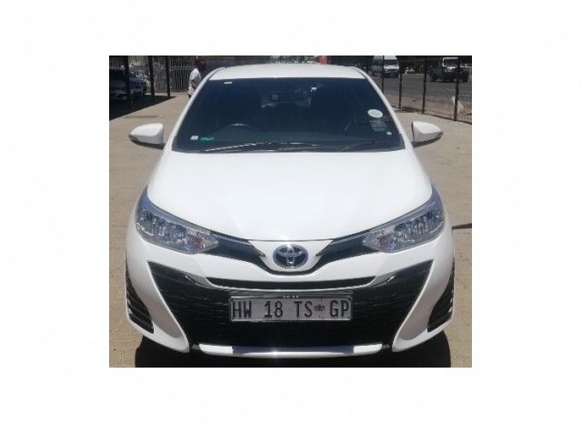 Toyota Yaris 1.5 XS 5 Door 2019 full