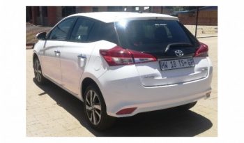 Toyota Yaris 1.5 XS 5 Door 2019 full