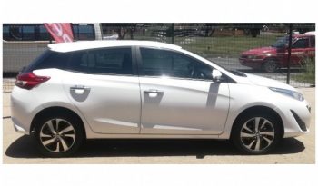 Toyota Yaris 1.5 XS 5 Door 2019 full