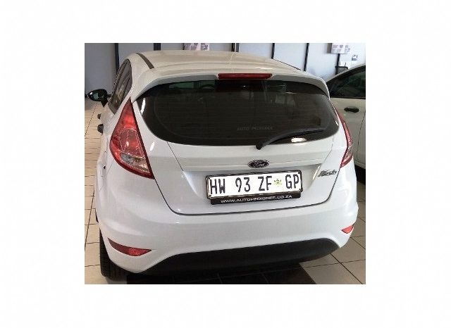 Ford Fiesta 1.4 Ambiente 5 Door 2017 full