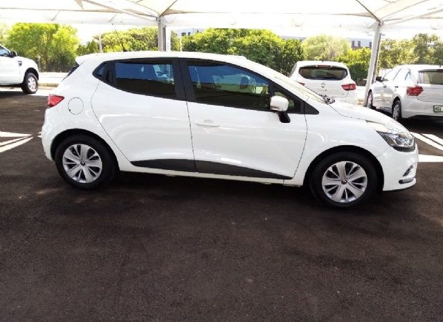 Renault Clio IV 900T Authentique 5 Door (66kW) 2019 full
