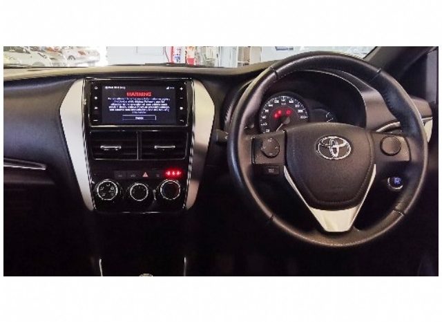 Toyota Yaris 1.5 XS 5 Door 2019 full
