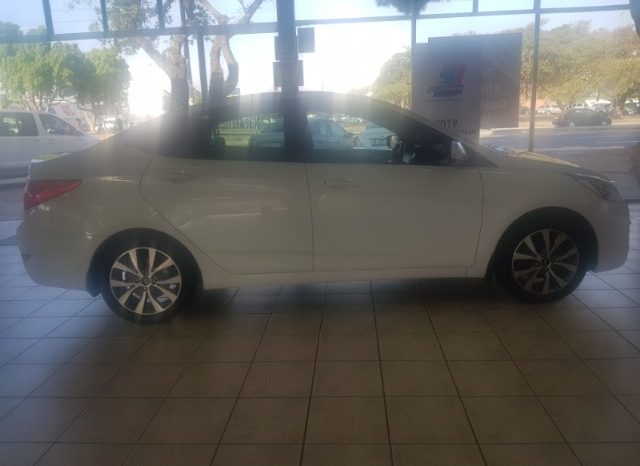 Hyundai Accent 1.6 GLS Fluid Auto 2017 full