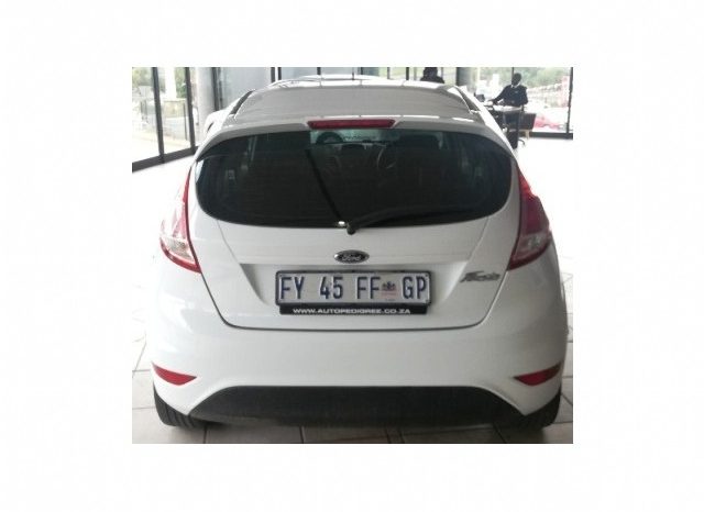 Ford Fiesta 1.4 Ambiente 5 Door 2017 full