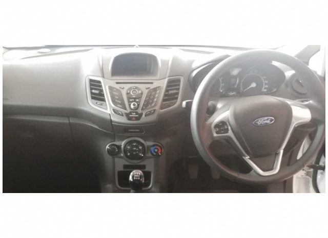 Ford Fiesta 1.4 Ambiente 5 Door 2017 full