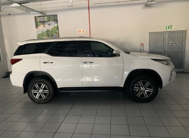 Toyota Fortuner 2.4 GD-6 Raised Body Auto 2018 full