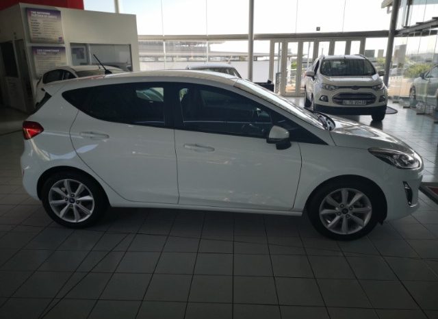 Ford Fiesta 1.0 Ecoboost Trend 5 Door 2018 full