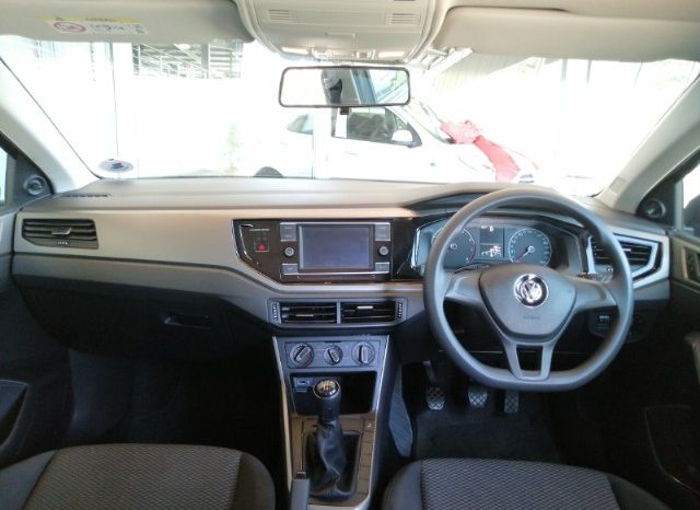 Volkswagen Polo 1.0 TSI Trendline 2018 full