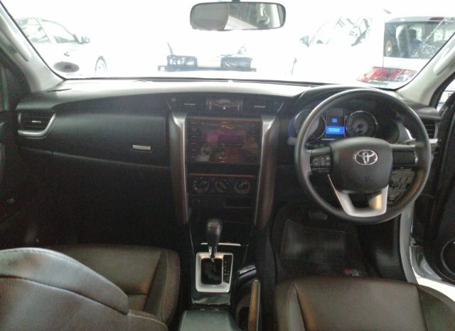 Toyota Fortuner 2.4 GD-6 Raised Body Auto 2018 full