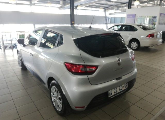 Renault Clio IV 900T Authentique 5 Door (66kW) 2019 full