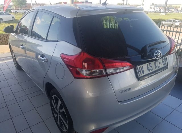 Toyota Yaris 1.5 XS 5 Door 2019 full