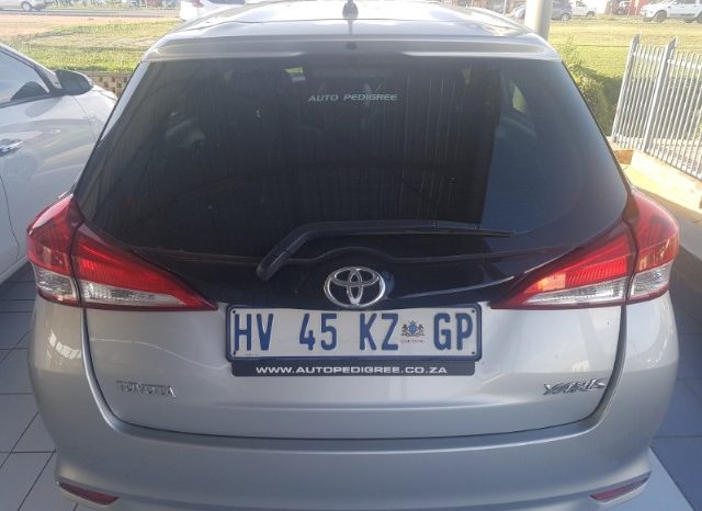 Toyota Yaris 1.5 XS 5 Door 2019 full