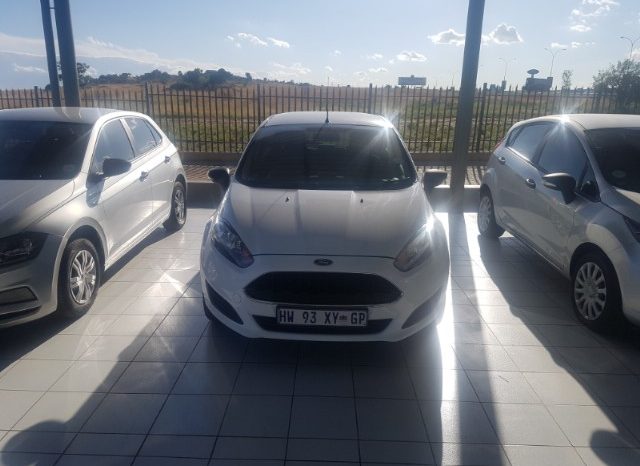 Ford Fiesta 1.4 Ambiente 5 Door 2017 full