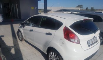 Ford Fiesta 1.4 Ambiente 5 Door 2017 full
