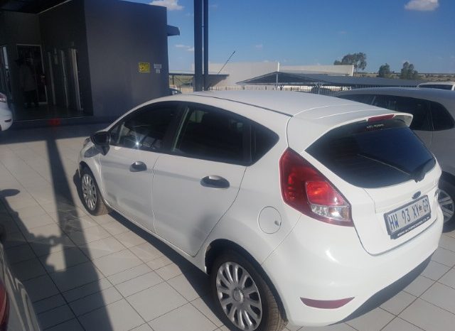 Ford Fiesta 1.4 Ambiente 5 Door 2017 full