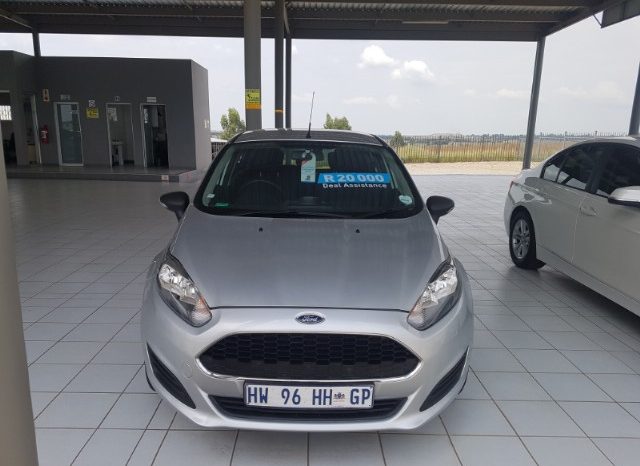 Ford Fiesta 1.4 Ambiente 5 Door 2017 full