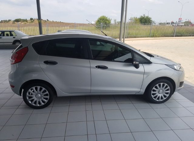 Ford Fiesta 1.4 Ambiente 5 Door 2017 full