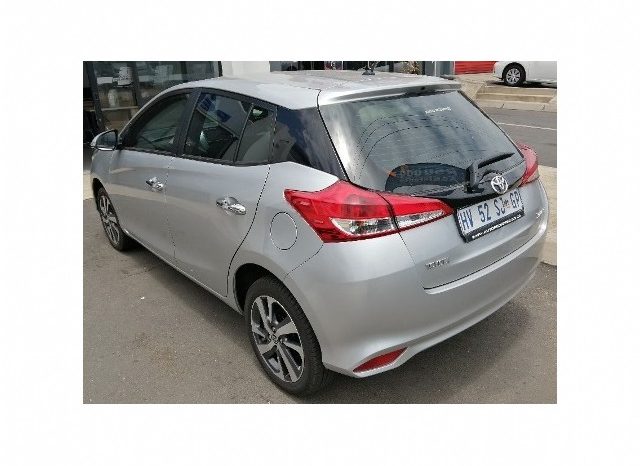 Toyota Yaris 1.5 XS 5 Door 2019 full