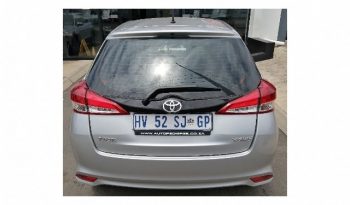 Toyota Yaris 1.5 XS 5 Door 2019 full