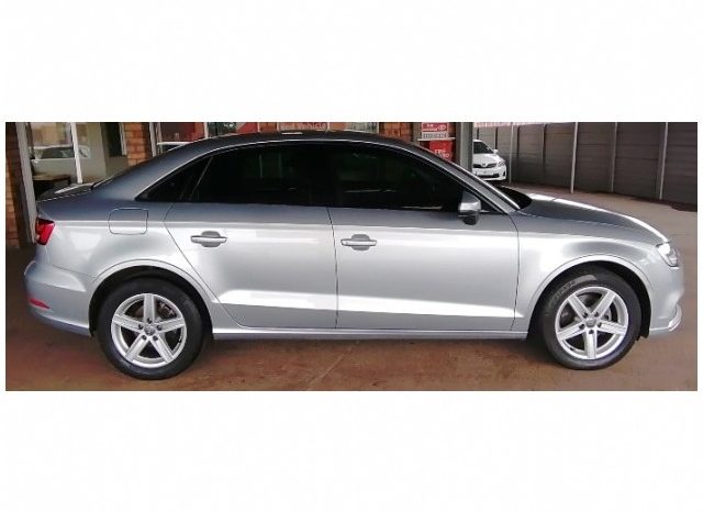 Audi A3 1.0 TFSI S-Tronic 2017 full