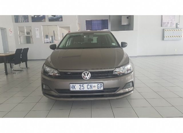 Volkswagen Polo 1.0 TSI Trendline 2018 full