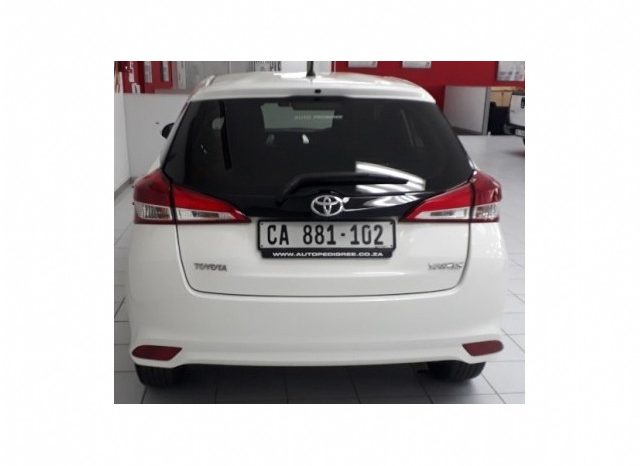 Toyota Yaris 1.5 XS 5 Door 2019 full