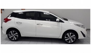 Toyota Yaris 1.5 XS 5 Door 2019 full