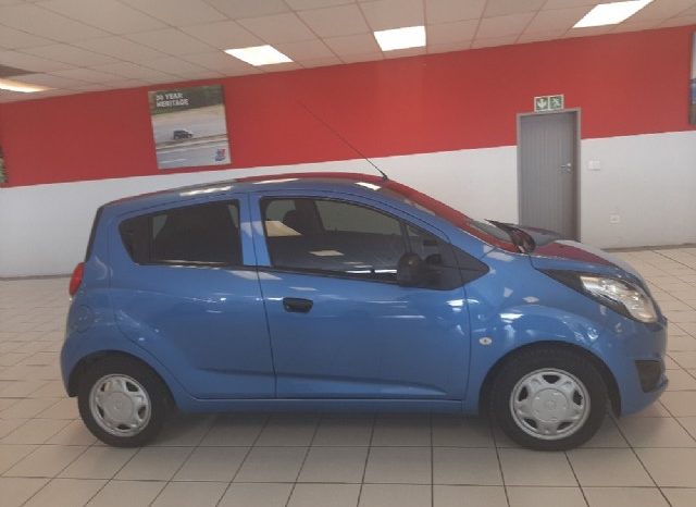 Chevrolet Spark 1.2 Campus 5 Door 2017 full