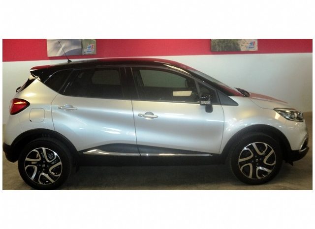 Renault Captur 900T Dynamique 5 Door (66KW) 2017 full