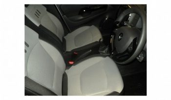 Renault Captur 900T Dynamique 5 Door (66KW) 2017 full