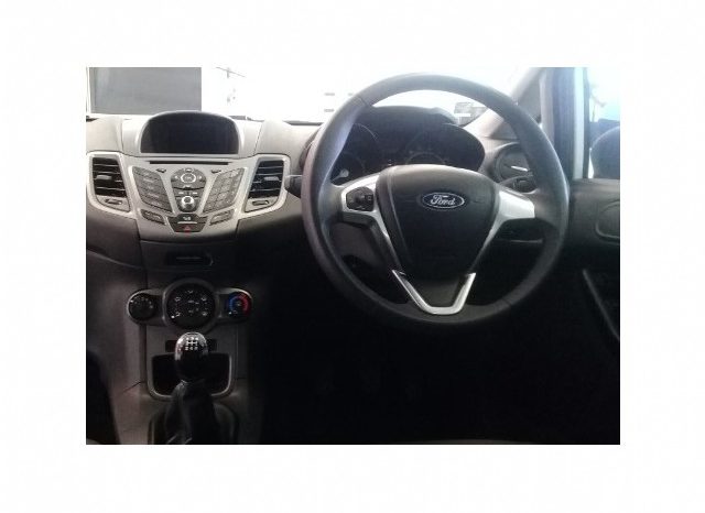 Ford Fiesta 1.4 Ambiente 5 Door 2017 full