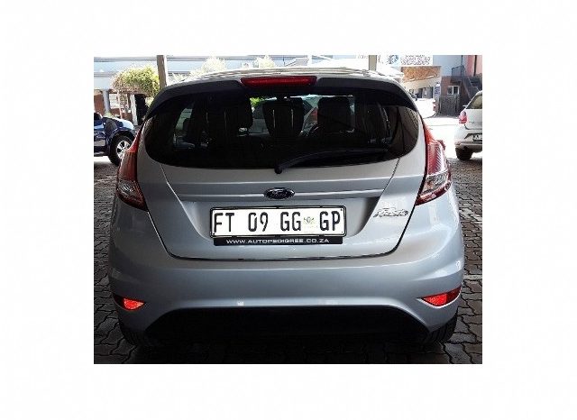 Ford Fiesta 1.4 Ambiente 5 Door 2017 full