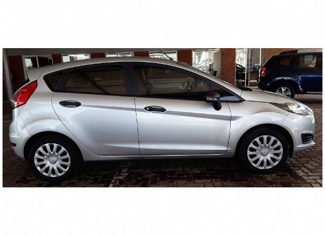 Ford Fiesta 1.4 Ambiente 5 Door 2017 full