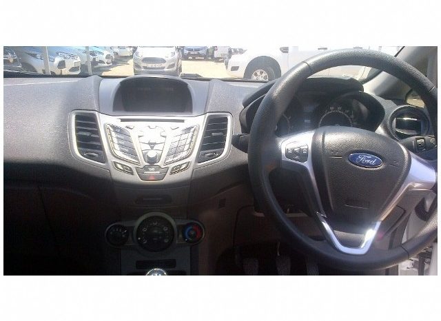 Ford Fiesta 1.4 Ambiente 5 Door 2017 full