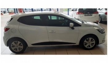 Renault Clio IV 900T Authentique 5 Door (66kW) 2019 full