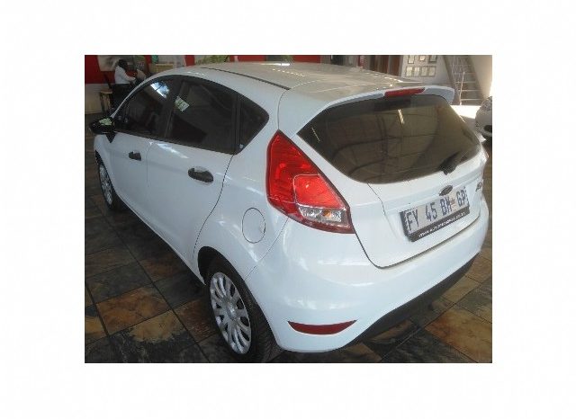 Ford Fiesta 1.4 Ambiente 5 Door 2017 full