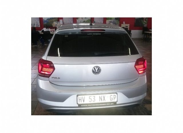 Volkswagen Polo 1.0 TSI Trendline 2018 full