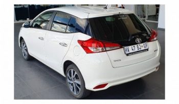 Toyota Yaris 1.5 XS 5 Door 2019 full