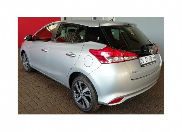 Toyota Yaris 1.5 XS 5 Door 2019 full