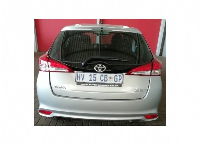 Toyota Yaris 1.5 XS 5 Door 2019 full
