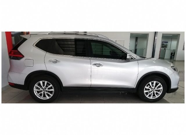 Nissan X-Trail 2.5 Acenta 4×4 CVT 2018 full