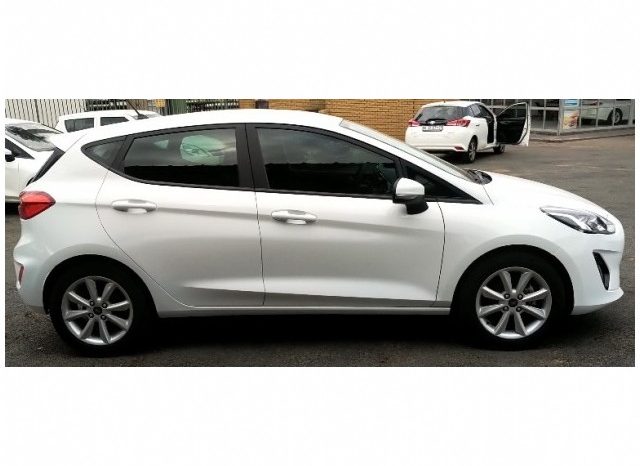 Ford Fiesta 1.0 Ecoboost Trend 5 Door 2018 full