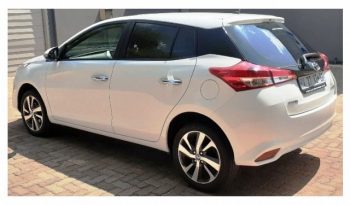 Toyota Yaris 1.5 XS 5 Door 2019 full